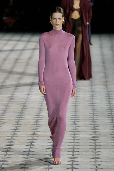 Look 30
